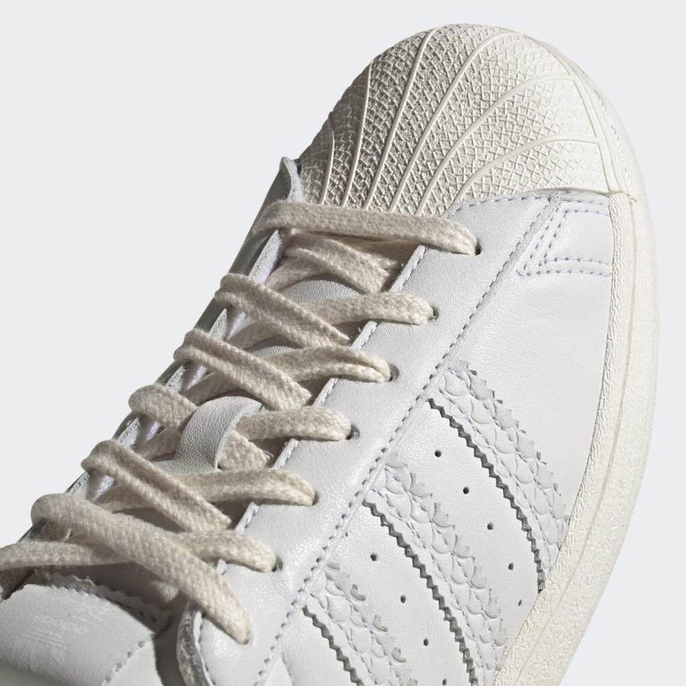 Adidas Superstar Disney The Little Mermaid Mens Shoes White GZ0474 NEW Multi Sz - Picture 9 of 9